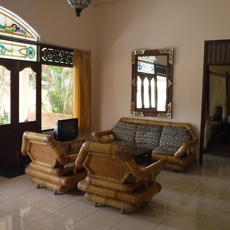Ombak Putih Bungalows Hotel Nusa Dua  Ngoại thất bức ảnh