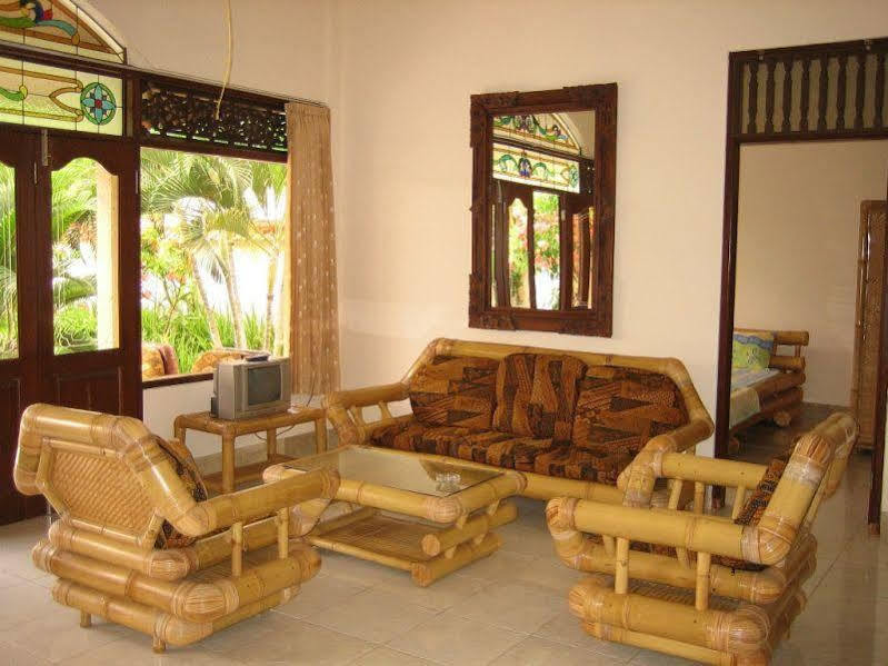 Ombak Putih Bungalows Hotel Nusa Dua  Ngoại thất bức ảnh